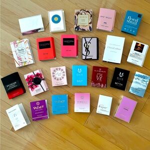 Luxury perfume sample bundle (lot of 24)